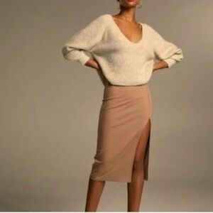 Aritizia Babaton Beige Pencil Skirt